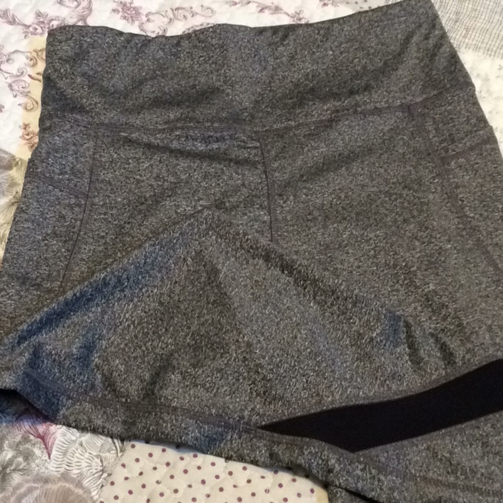 Daisy Fuentes Leggings-NWOT